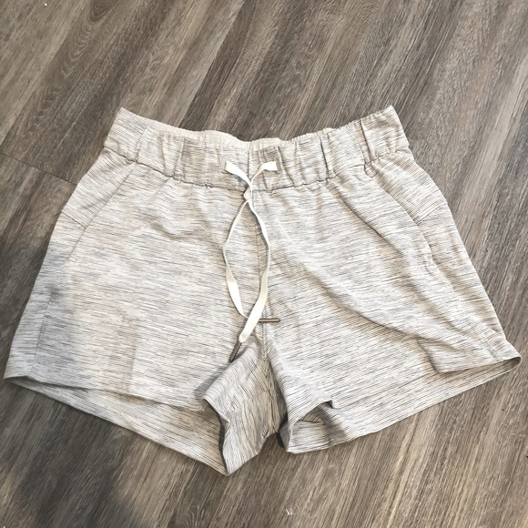 lululemon athletica Pants - On the fly lululemon shorts size 4
